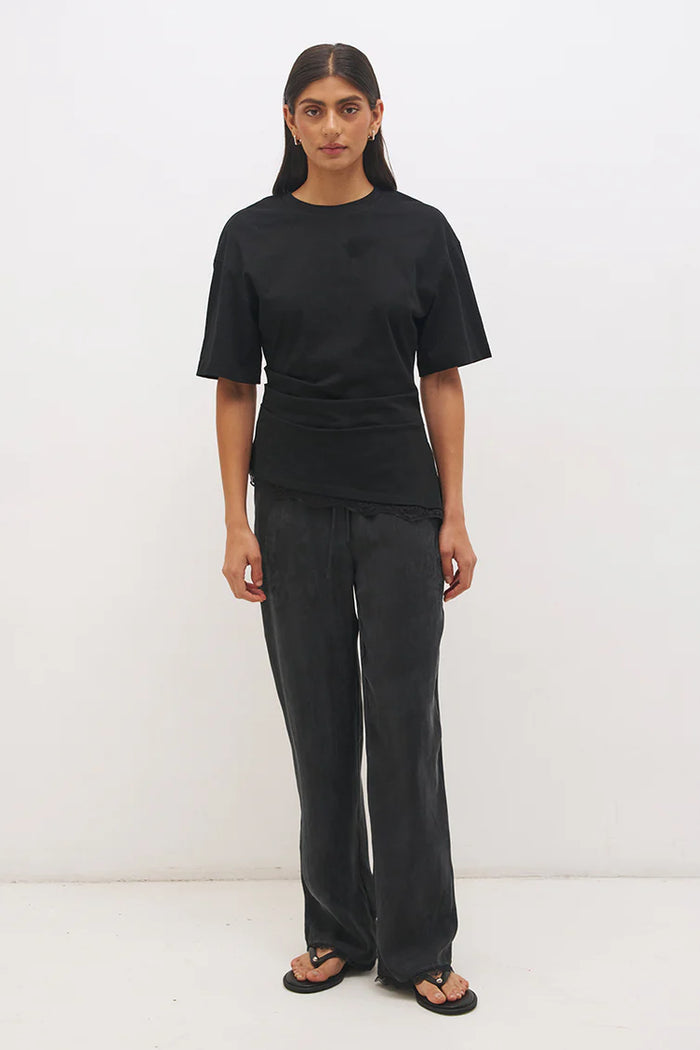 Liora T-Shirt Black