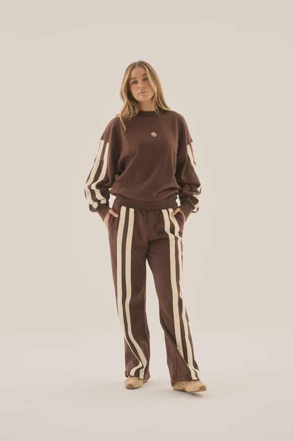 AJ Logo Stripe Trackpant - Chicory Coffee