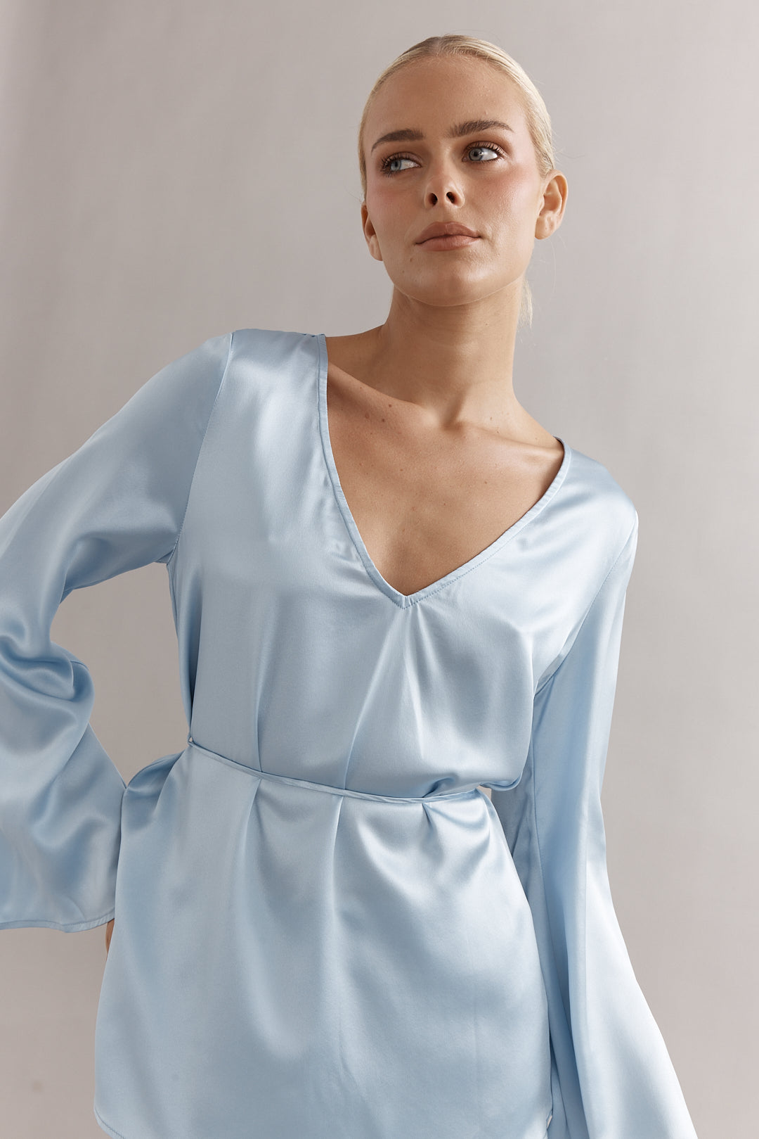 MAEVE TOP - LIGHT BLUE SILK