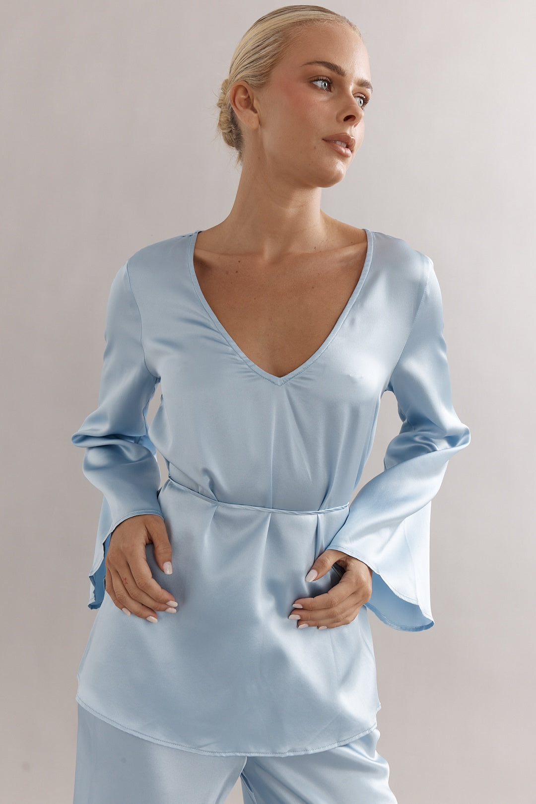 MAEVE TOP - LIGHT BLUE SILK
