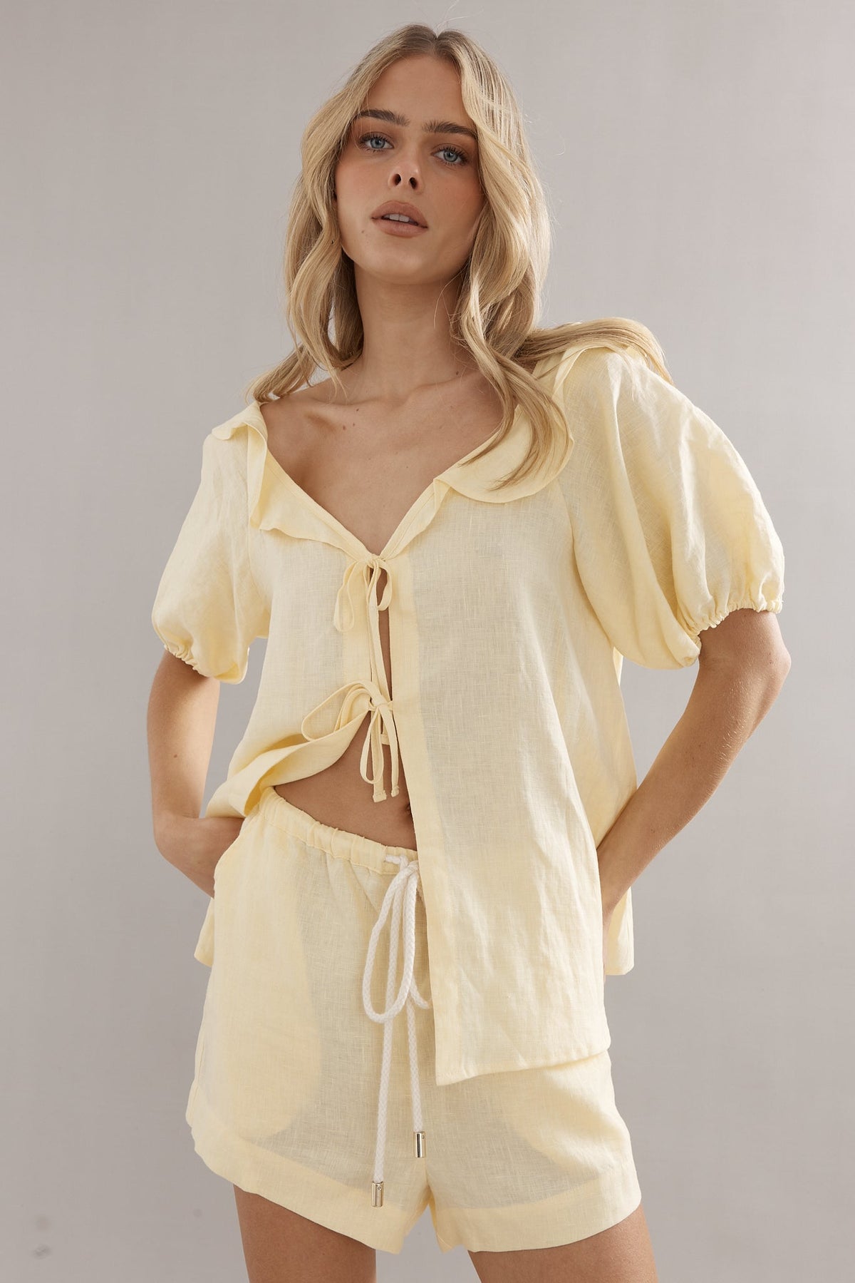 Juno Short - Yellow Linen