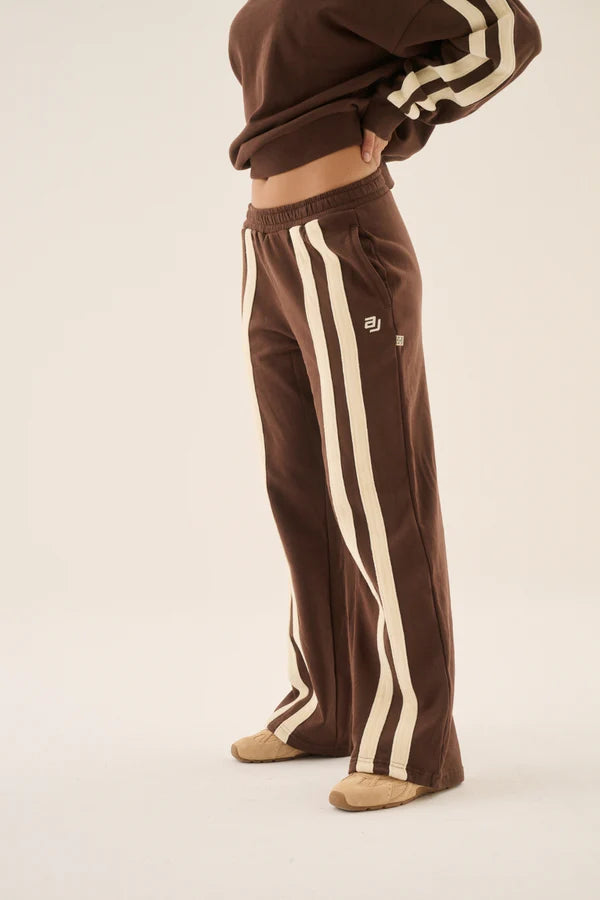 AJ Logo Stripe Trackpant - Chicory Coffee