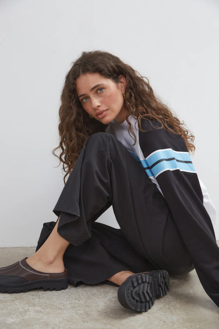 Duty Raglan Tee