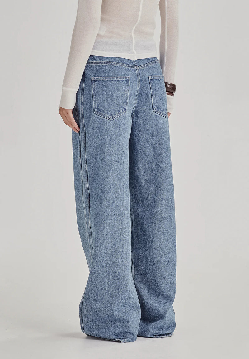Womens Volume Jean
