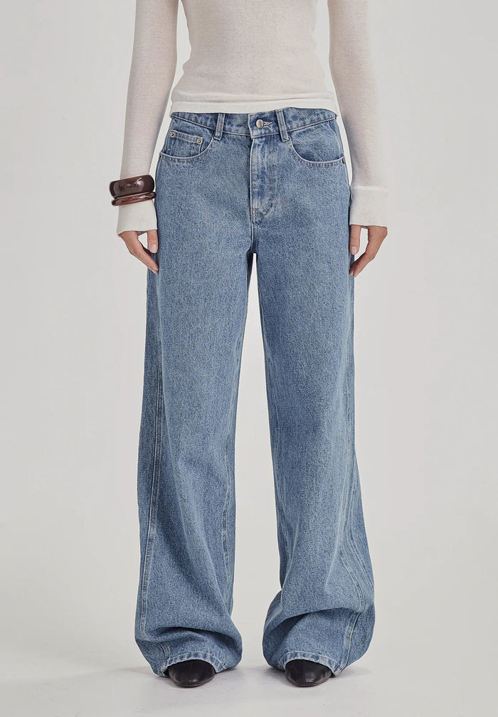 Womens Volume Jean