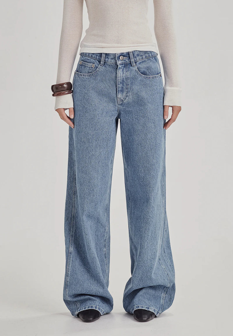 Womens Volume Jean