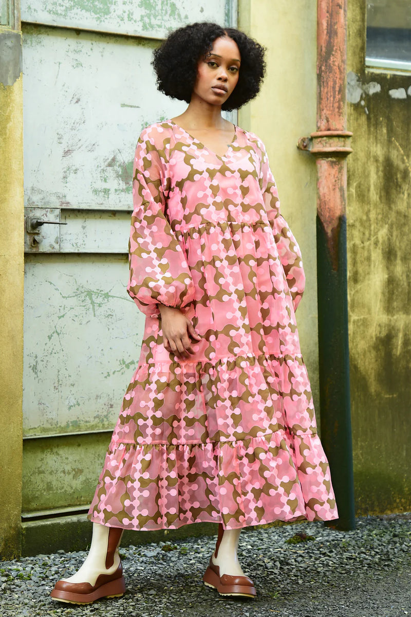 QUEEN VEE Dress - Pink