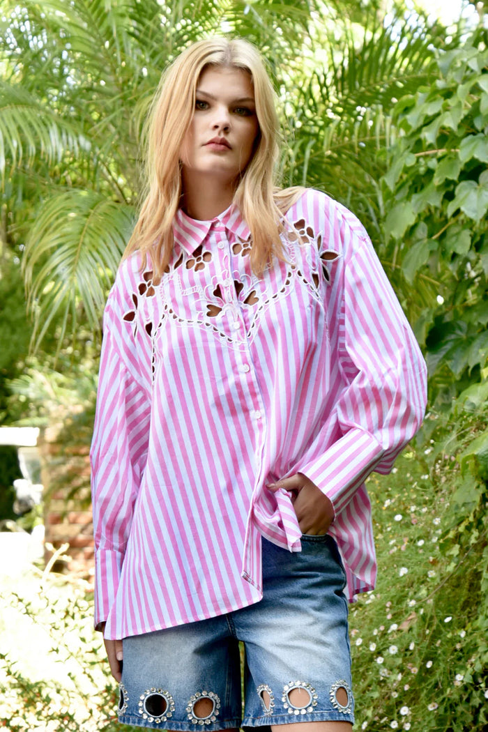 CUT TO THE CHASE Shirt - Pink