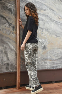 Urban Jungle Jean - Leopard