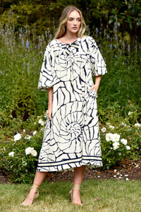 STYLE IN EXCESS Dress - Shells