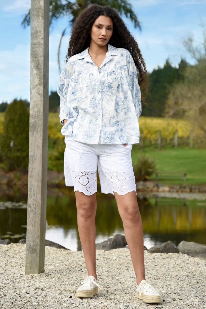 SHORT CUT Short - White