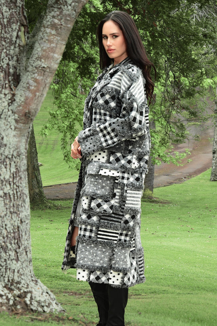 BY THE COAT - GREY WHITE