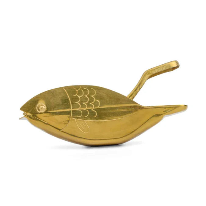 THE STEVIE FISH CITRUS JUICER