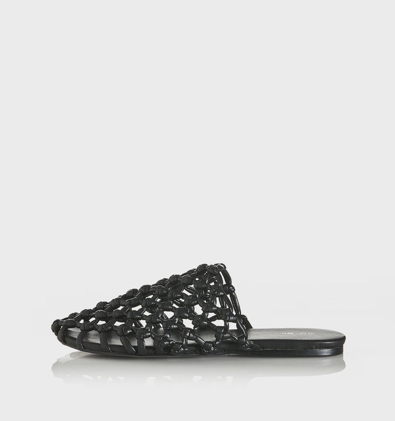 HEZU - Black