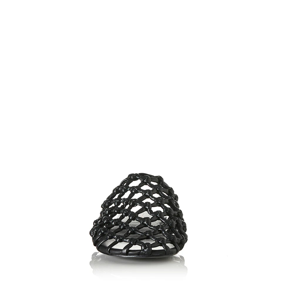 HEZU - Black