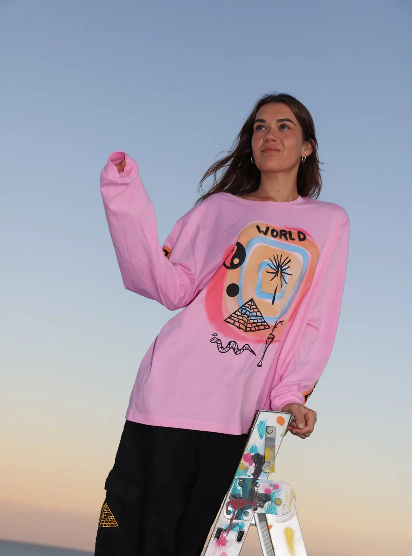 Cosmic World LS Tee | Patchs Studio