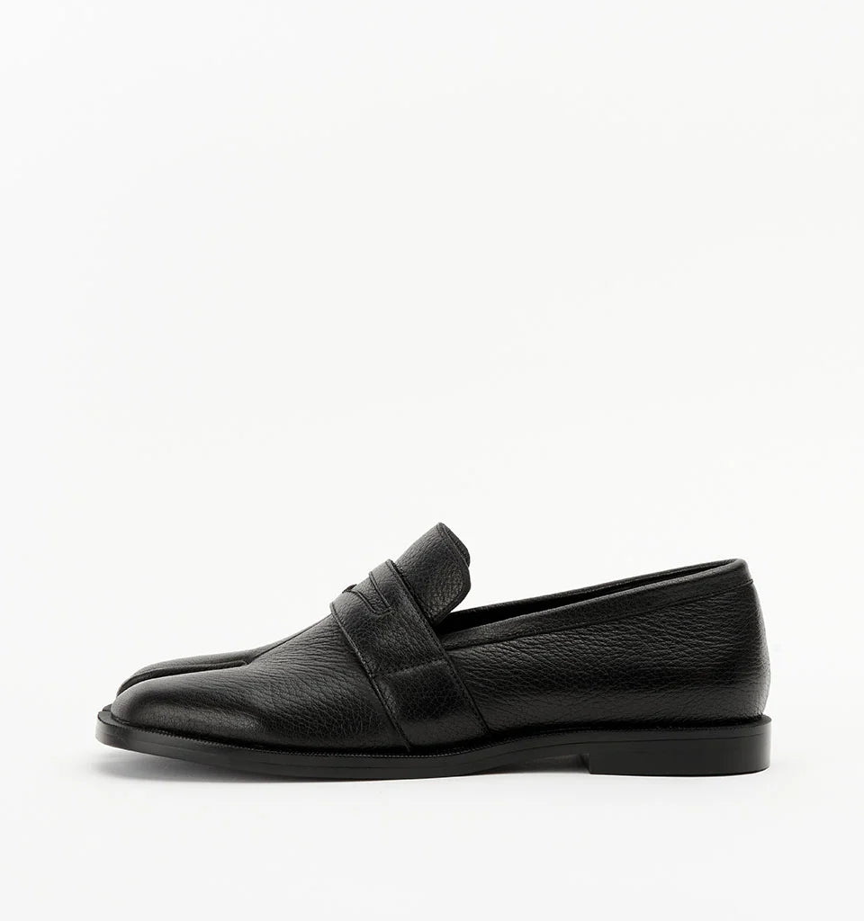 Lacey - Black Tumble