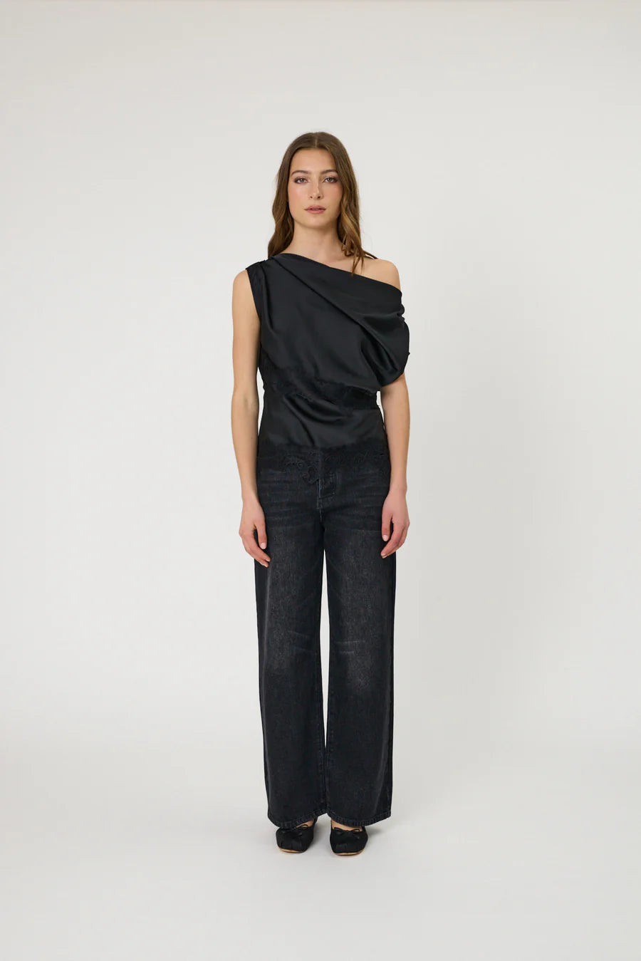 LARA TOP - BLACK
