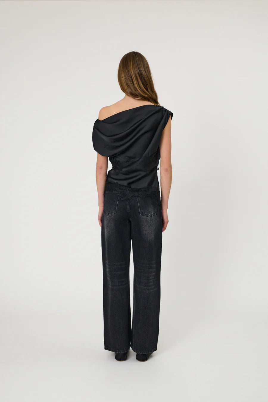 LARA TOP - BLACK