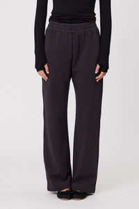 REMAIN TRACKPANT - WASHED BLACK