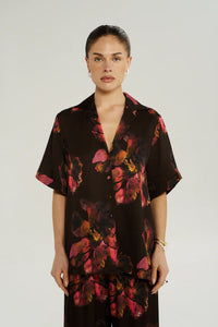 BUTTON UP SS SHIRT - CHOCOLAT PETALS