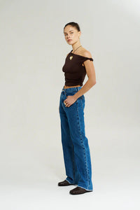 OFF SHOULDER TWIST TOP - CHOCOLAT