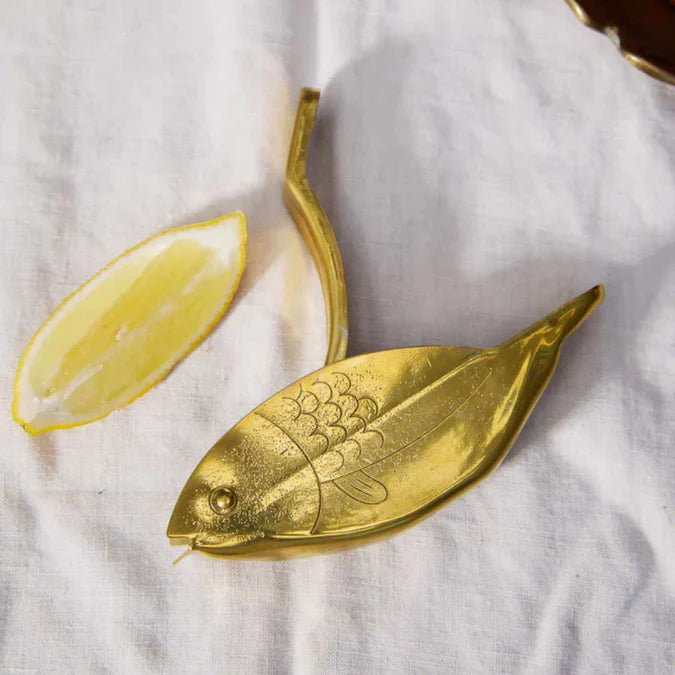 THE STEVIE FISH CITRUS JUICER